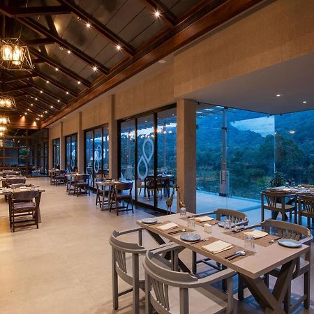 Niraamaya Retreats Samroha Athirappilly Ngoại thất bức ảnh