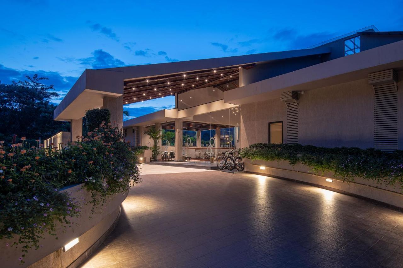 Niraamaya Retreats Samroha Athirappilly Ngoại thất bức ảnh